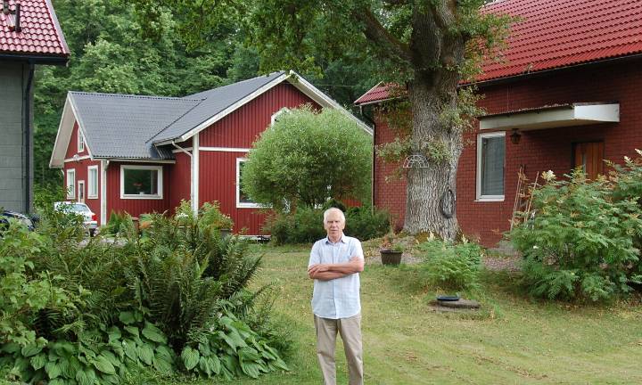 Vy 4 (från inre/nedre trädgård)